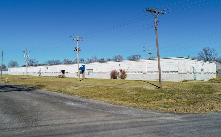 Pictures of Industrial property located at 1015 W Jefferson Street, Van, Vandalia, IL 62471 for sales - image #1