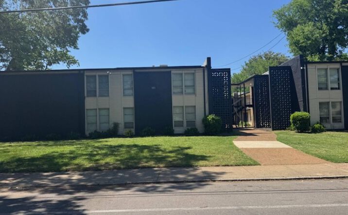 Pictures of Multifamily property located at 32 N Belvedere Blvd, Memphis, TN 38104 for sales - image #1