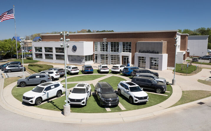 Pictures of Retail, Special Purpose property located at 3711 BUFORD DR, BUFORD, GA 30519-4919 for sales - image #1