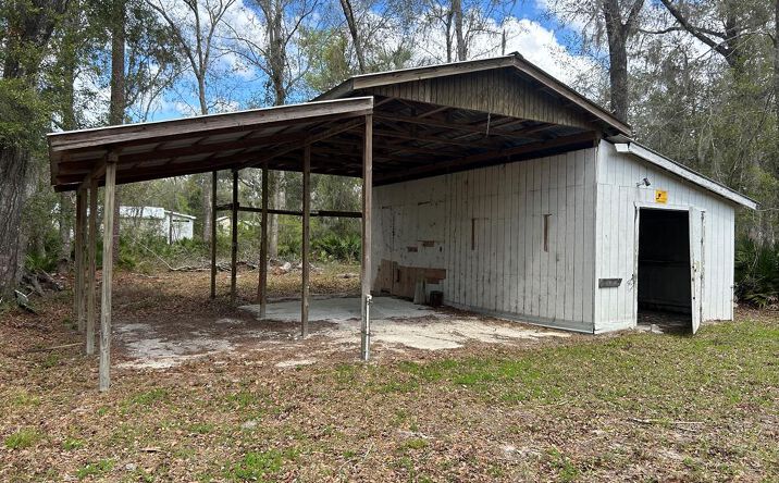 Pictures of Land property located at 1228 NE 835th St, Old Town, FL 32680 for sales - image #1