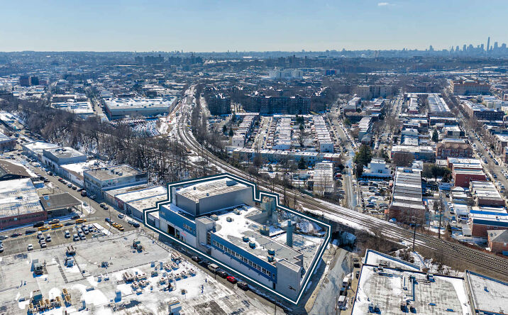 Pictures of Industrial property located at 25-44 Borough Place, Queens, NY 11377 for sales - image #1