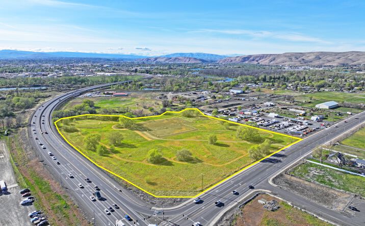 Pictures of Land property located at University Parkway, Yakima, WA 98901 for sales - image #1