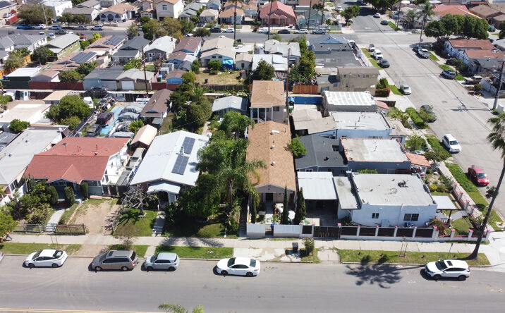 Pictures of Multifamily property located at 3613-15 Central Ave, San Diego, CA 92105 for sales - image #1