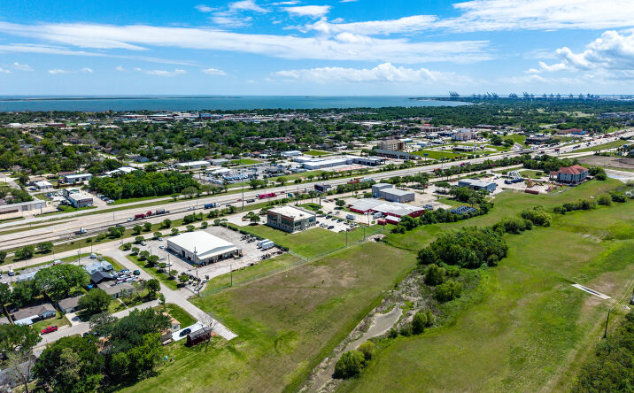 Pictures of Retail, Industrial property located at 506 HWY 146 South, La Porte, TX 77571 for sales - image #1