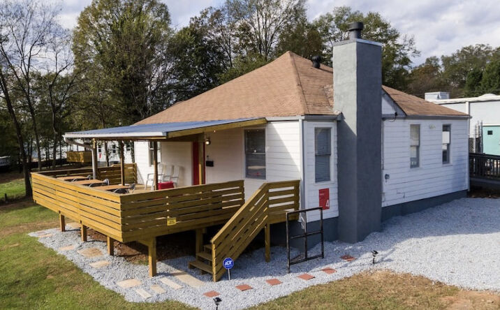Pictures of Office property located at 318 Patterson Avenue, Scottdale, GA 30079 for sales - image #1