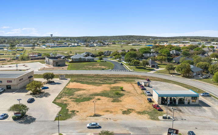 Pictures of Land property located at 13867 U.S. Hwy 87 W, La Vernia, TX 78121 for sales - image #1