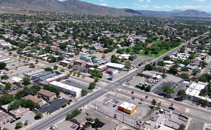 Pictures of Retail property located at 2301 Chelwood Park Blvd NE, Albuquerque, NM 87112 for sales - image #1