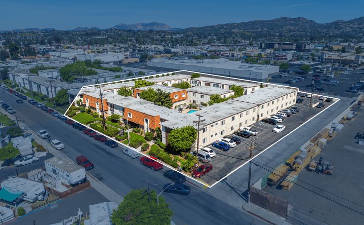 Pictures of Multifamily property located at 229-45 Shady Ln, El Cajon, CA 92021 for sales - image #1