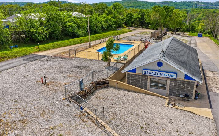 Pictures of Hospitality, Mixed Use property located at 3330 Harvey Ln, Branson, MO 65616 for sales - image #1