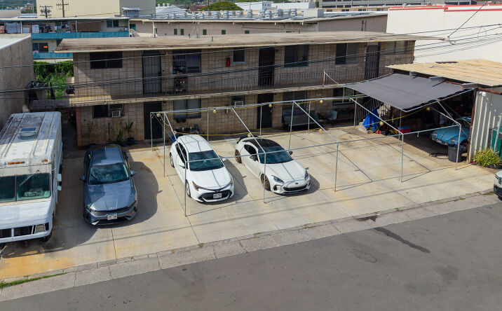 Pictures of Multifamily property located at 2135 Bannister Pl, Honolulu, HI 96819 for sales - image #1