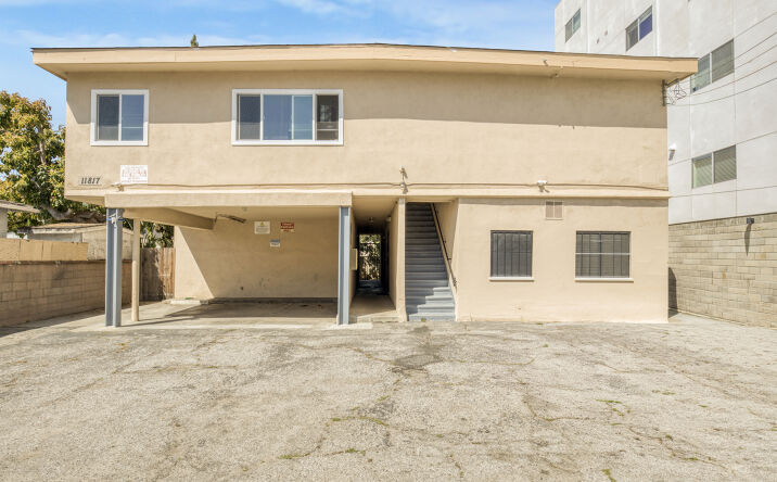 Pictures of Multifamily property located at 11813 Culver Blvd, Los Angeles, CA 90066 for sales - image #1