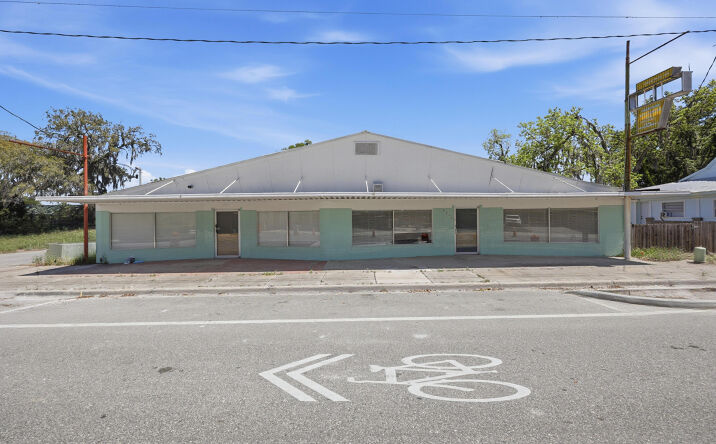 Pictures of Retail, Office, Mixed Use property located at 6935 Southeast 221st Street, Hawthorne, FL 32640 for sales - image #1