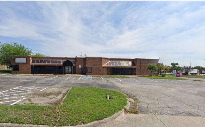 Pictures of Retail property located at 3304 W Camp Wisdom Rd, Dallas, TX 75237 for sales - image #1