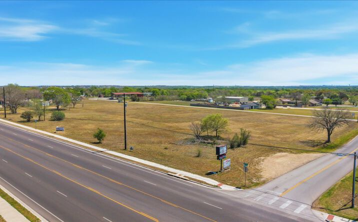 Pictures of Land property located at 12301 Lowden Ln, Manchaca, TX 78652 for sales - image #1