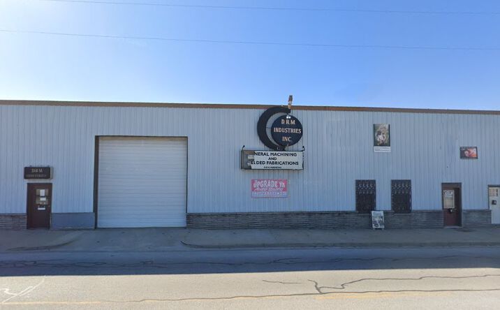 Pictures of Industrial, Multifamily, Retail property located at 220 N Madison St, Webb City, MO 64870 for sales - image #1