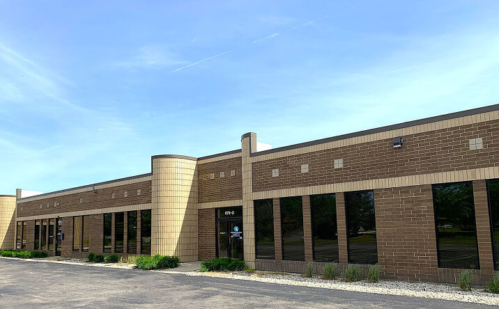 Pictures of Industrial, Office property located at 665-675 Tollgate Rd, Elgin, IL 60123 for sales - image #1