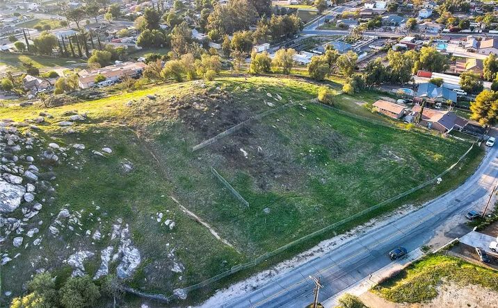 Pictures of Land property located at Norwood Ave, Riverside, CA 92505 for sales - image #1