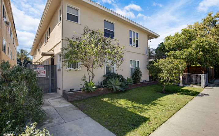 Pictures of Multifamily property located at 4253 South Centinela Avenue, Los Angeles, CA 90066 for sales - image #1