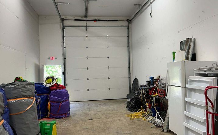 Pictures of Industrial property located at 32961 Pin Oak Parkway, Avon Lake, OH 44012 for sales - image #1