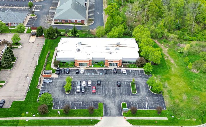 Pictures of Retail, Office property located at 8948 Canyon Falls Blvd, Twinsburg, OH 44087 for sales - image #1