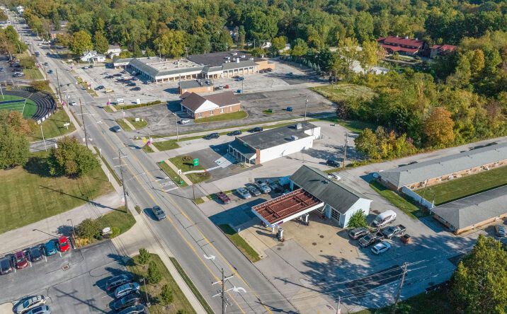 Pictures of Retail property located at 9231 Chillicothe Road, Kirtland, OH 44094 for sales - image #1