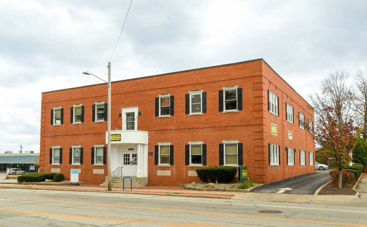 Pictures of Office property located at 1495 Warren Rd, Lakewood, OH 44107 for sales - image #1