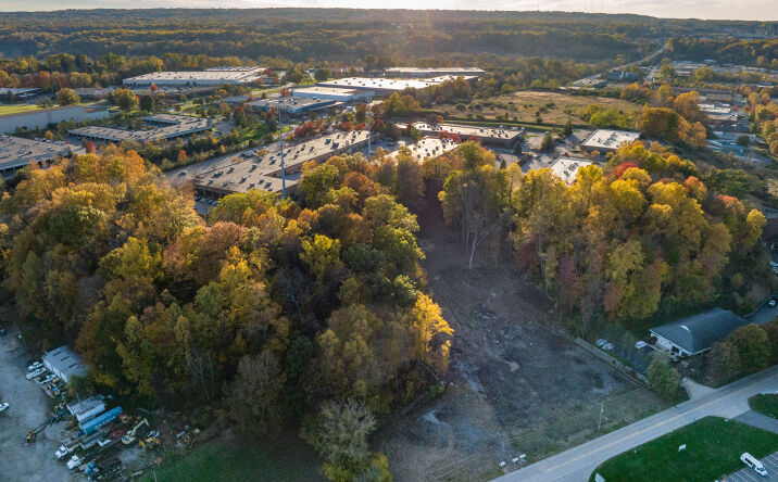Pictures of Land property located at 10108 Sweet Valley Drive, Valley View, OH 44125 for sales - image #1