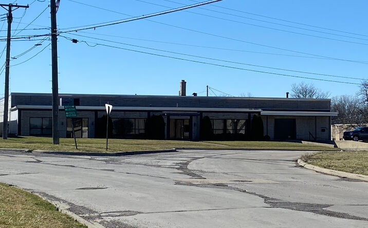 Pictures of Industrial property located at 14500 Industrial Avenue N., Maple Heights, OH 44137 for sales - image #1