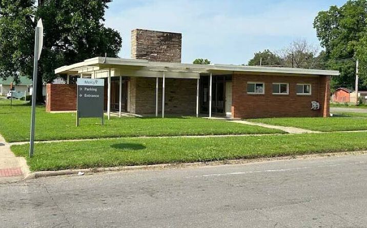 Pictures of Office property located at 500 N Douglass St, Malden, MO 63863 for sales - image #1