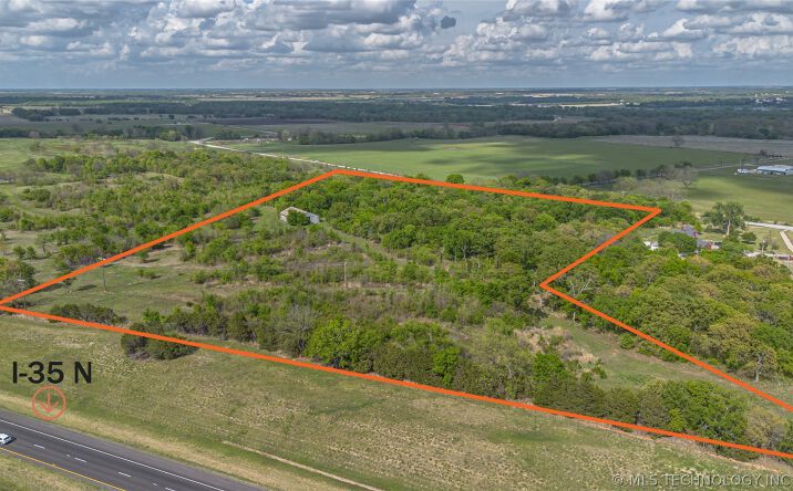 Pictures of Land property located at Sooner Rock Road, Davis, OK 73030 for sales - image #1