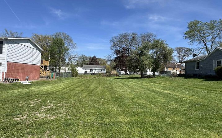 Pictures of Land, Special Purpose property located at S 10th Street, Burlington, IA 52601 for sales - image #1