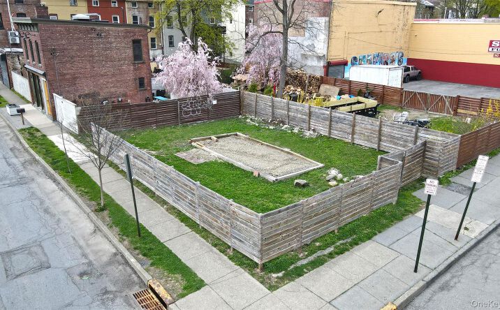 Pictures of Land property located at 59 Chambers Street, Newburgh (City), NY 12550 for sales - image #1