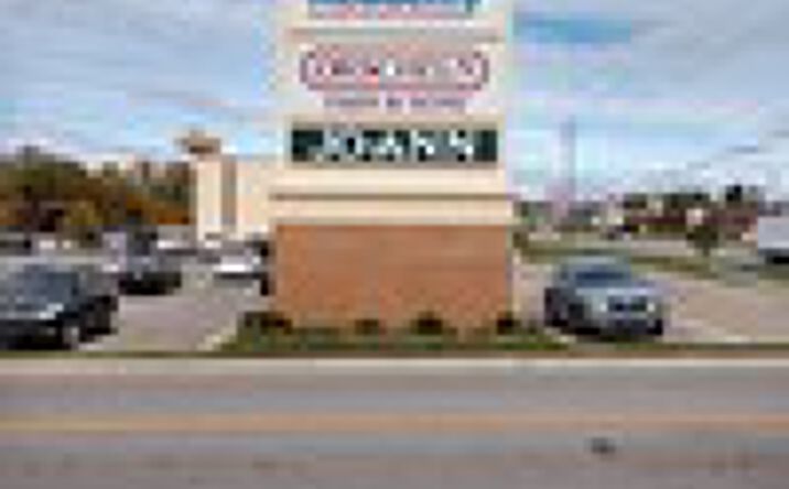 1137 SW Wanamaker Road, Topeka, KS 37912 | Crexi.com