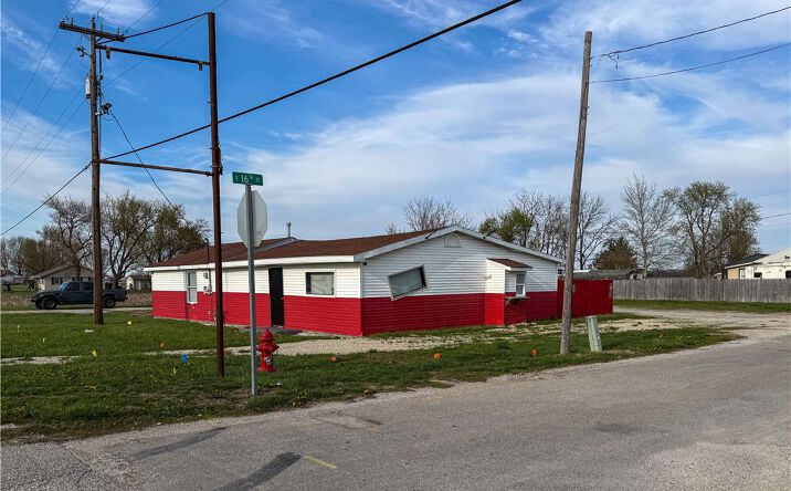 Pictures of Office property located at 1603 N Main Street, Georgetown, IL 61846 for sales - image #1