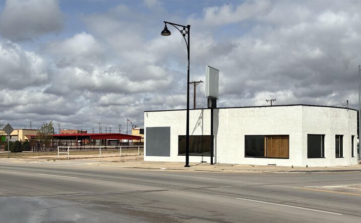Pictures of Mixed Use property located at 215 E 2nd Street, Portales, NM 88130 for sales - image #1