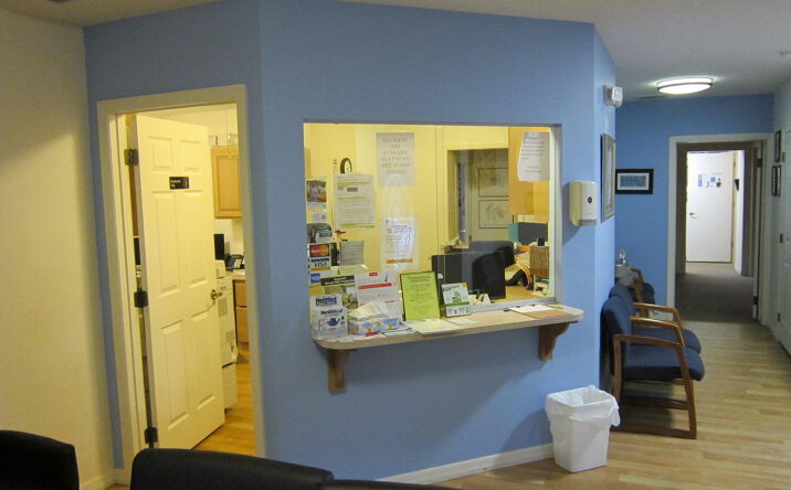 Pictures of Mixed Use, Office, Retail property located at 1326 FL-100, Melrose, FL 32666 for sales - image #1