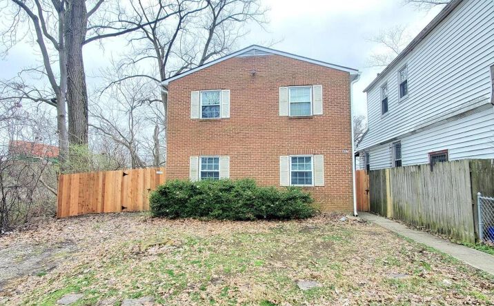 Pictures of Multifamily property located at 497 E Oakland Avenue, Columbus, OH 43202 for sales - image #1