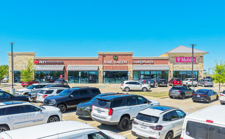 Pictures of Retail property located at 320 Harvest Hill Dr, Midlothian, TX 76065-9463 for sales - image #1