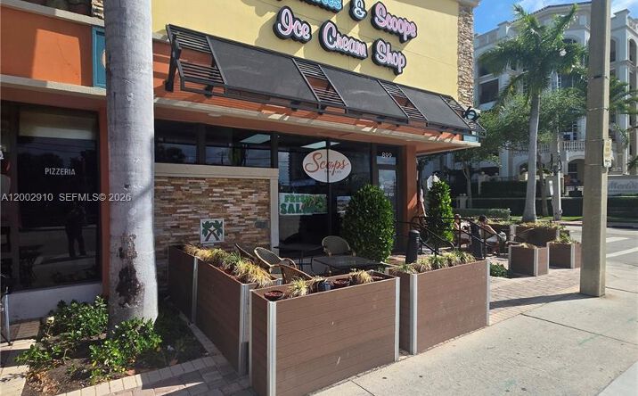 Pictures of Business for Sale, Retail property located at 899 E PALMETTO PARK RD, Boca Raton, FL 33432 for sales - image #1