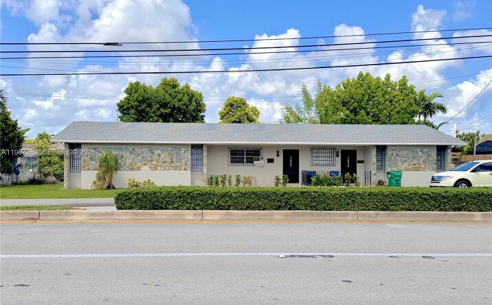 Pictures of Multifamily property located at 3630 SW 87th Ave, Miami, FL 33165 for sales - image #1