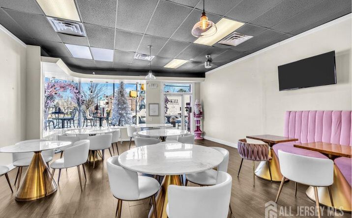 Pictures of Hospitality, Retail, Office property located at 275 Amboy Avenue, Metuchen, NJ 08840 for sales - image #1