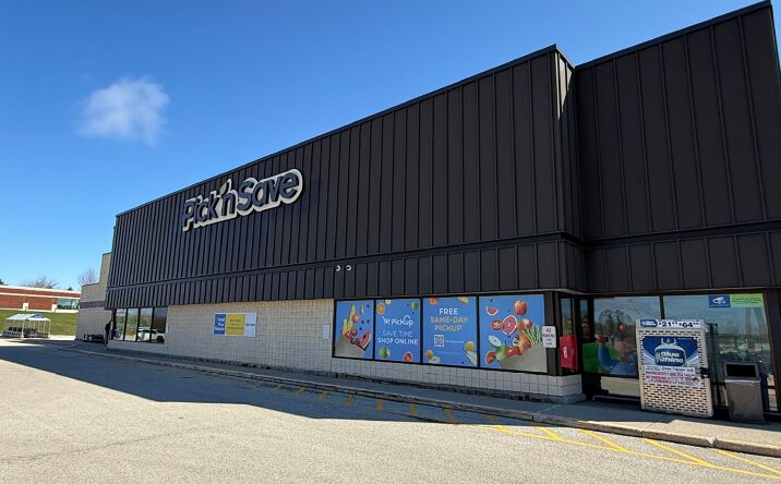 Pictures of Retail property located at 1847 Egg Harbor Rd, Sturgeon Bay, WI 54235 for sales - image #1