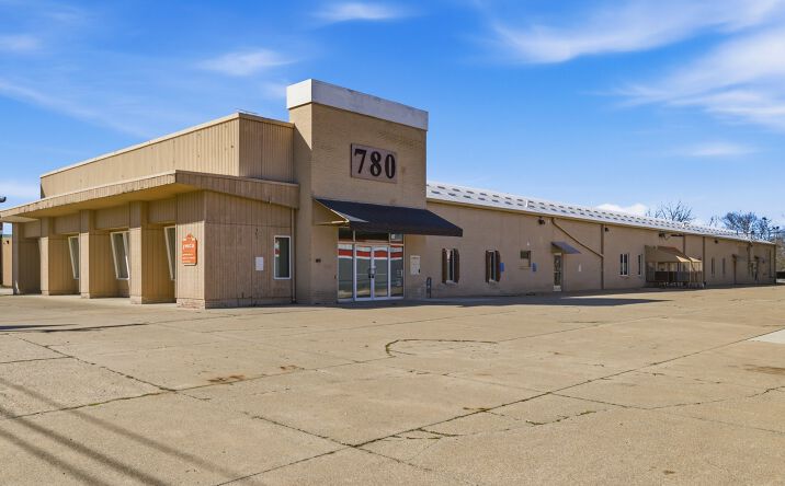Pictures of Land, Mixed Use, Retail property located at 780 Park Ave W, Mansfield, OH 44906 for sales - image #1