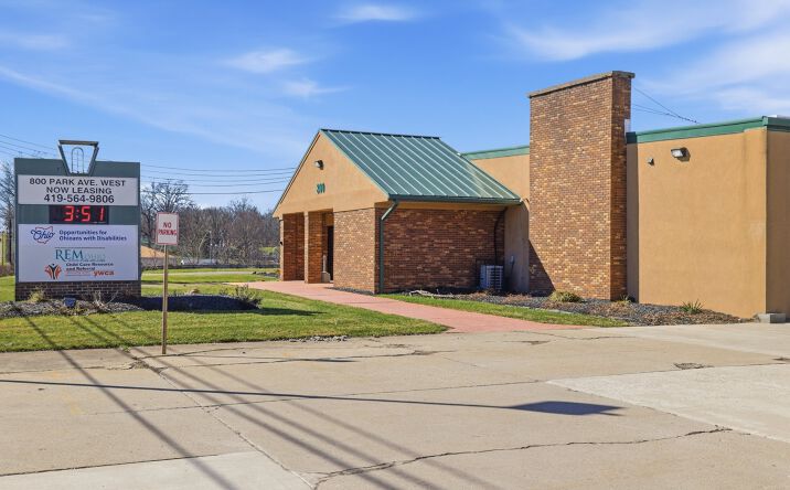 Pictures of Land, Mixed Use, Retail property located at 800 Park Ave W, Mansfield, OH 44906 for sales - image #1