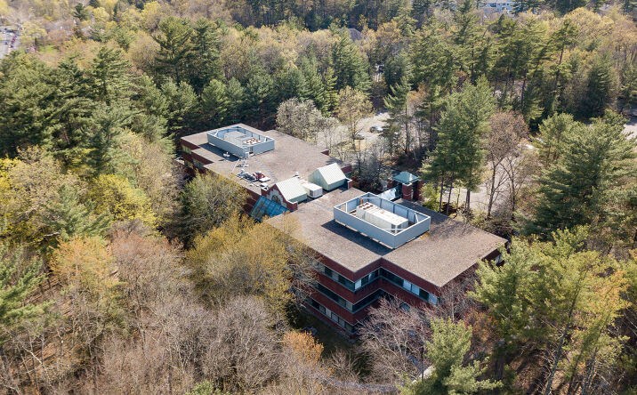 Pictures of Office property located at 125 Powder Forest Dr, Simsbury, CT 06089 for sales - image #1