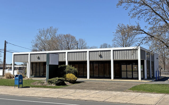 Pictures of Retail property located at 123 E Main St, Plainville, CT 06062 for sales - image #1