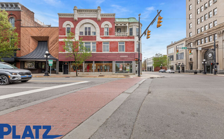 Pictures of Mixed Use, Multifamily, Office, Retail property located at 106 N Park Ave, Warren, OH 44481 for sales - image #1