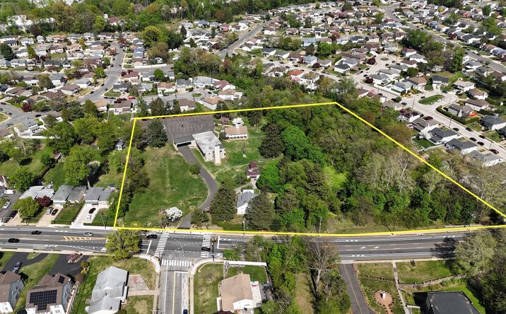 Pictures of Special Purpose property located at 521 Welsh Rd, Philadelphia, PA 19115 for sales - image #1