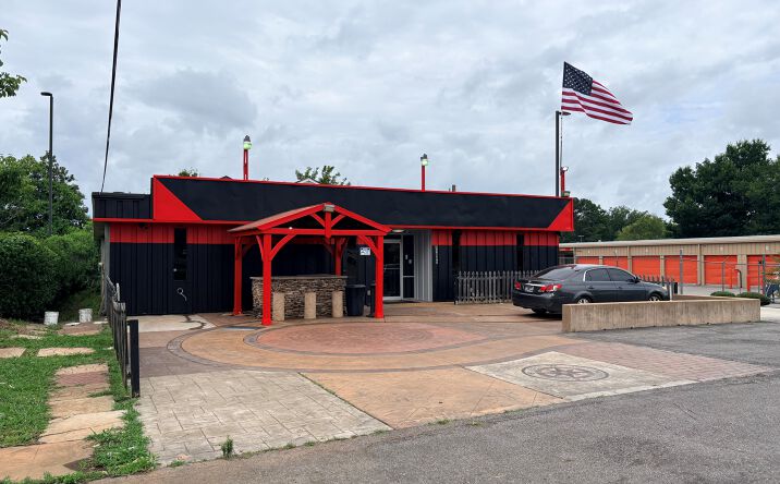 Pictures of Retail property located at 11590 Memorial Pkwy SW, Huntsville, AL 35803 for sales - image #1