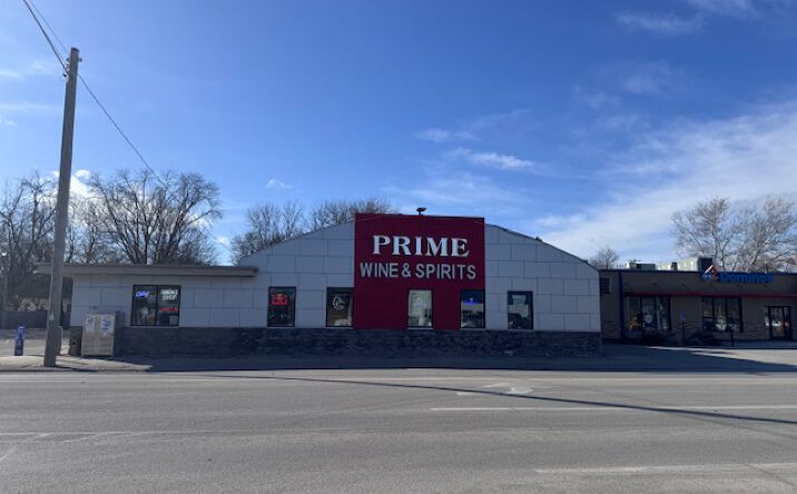 Pictures of Retail property located at 1104 N Federal Ave, Mason City, IA 50401 for sales - image #1
